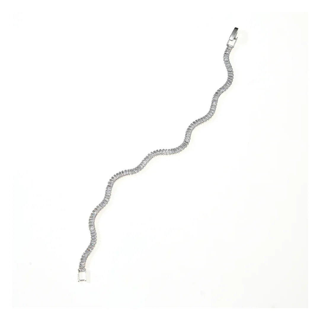 Bracelet à ligne ondulée de cristaux